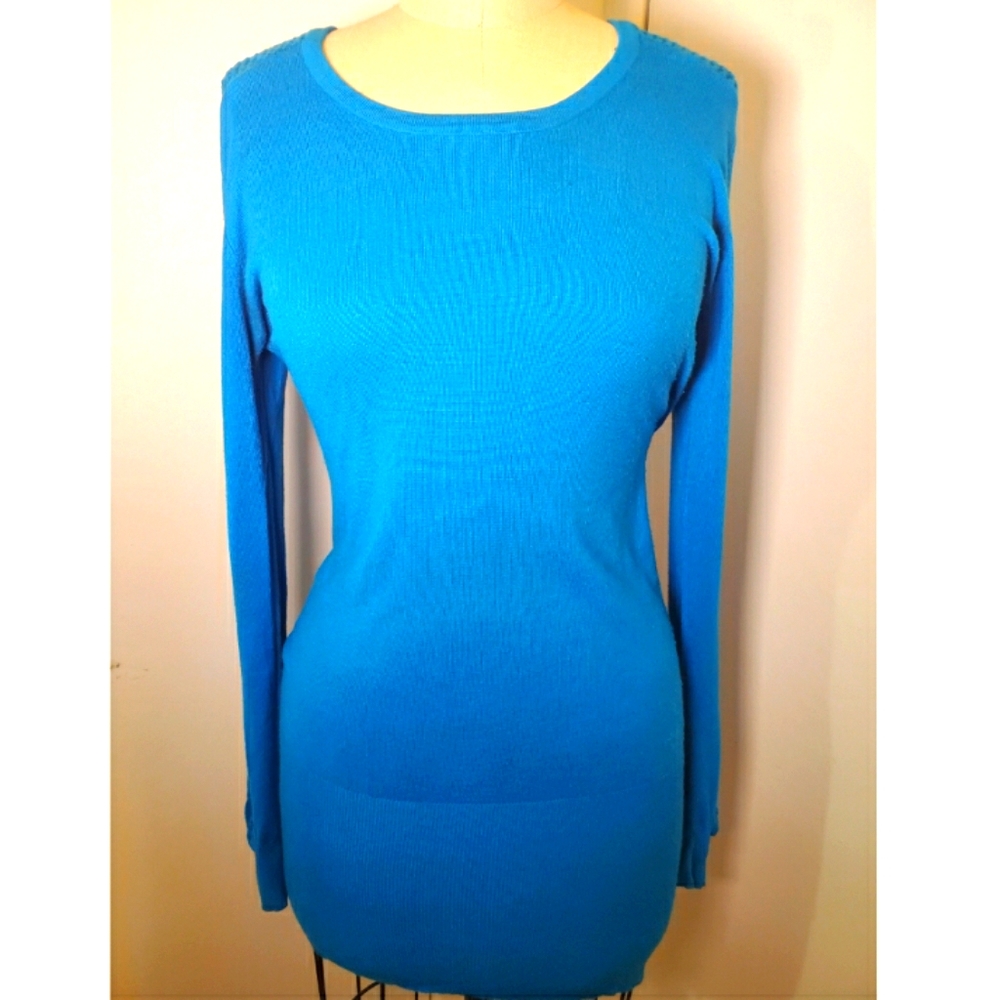 Ladies Long Sweater Knit Top (Or Dress)
